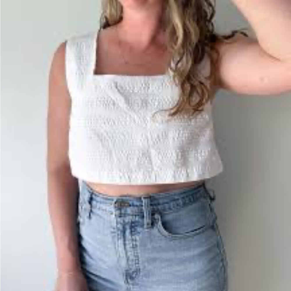 Free People Boho Seersucker Cropped Eyelet Top Sleeveless Sz Small women White